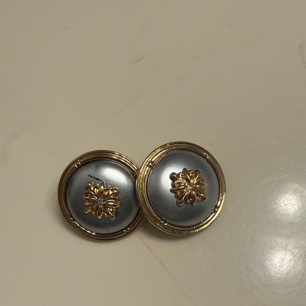 Vintage Elegant Gold and Silver Floral Earrings